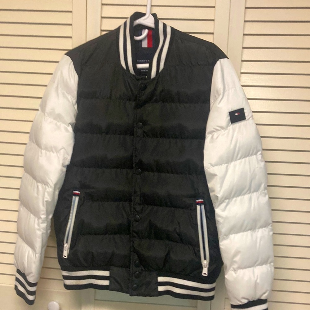 Tommy insulated baseball jacket, signature colors, hardly worn three season coat